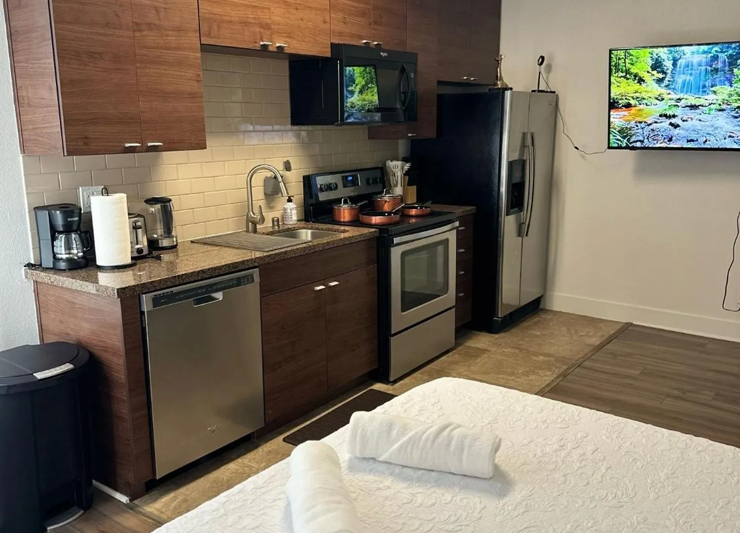 Exclusive Suites In Mdr-Venice With Pool, Gym & Hottub 로스앤젤레스 아파트