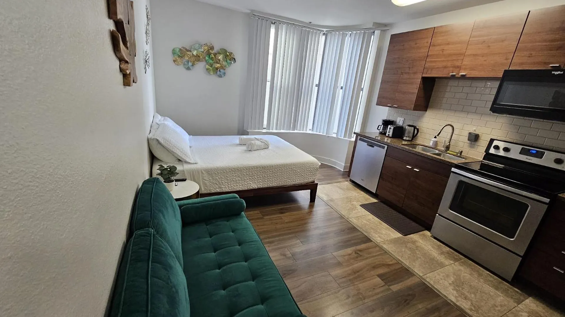 Exclusive Suites In Mdr-Venice With Pool, Gym & Hottub 로스앤젤레스 0*,