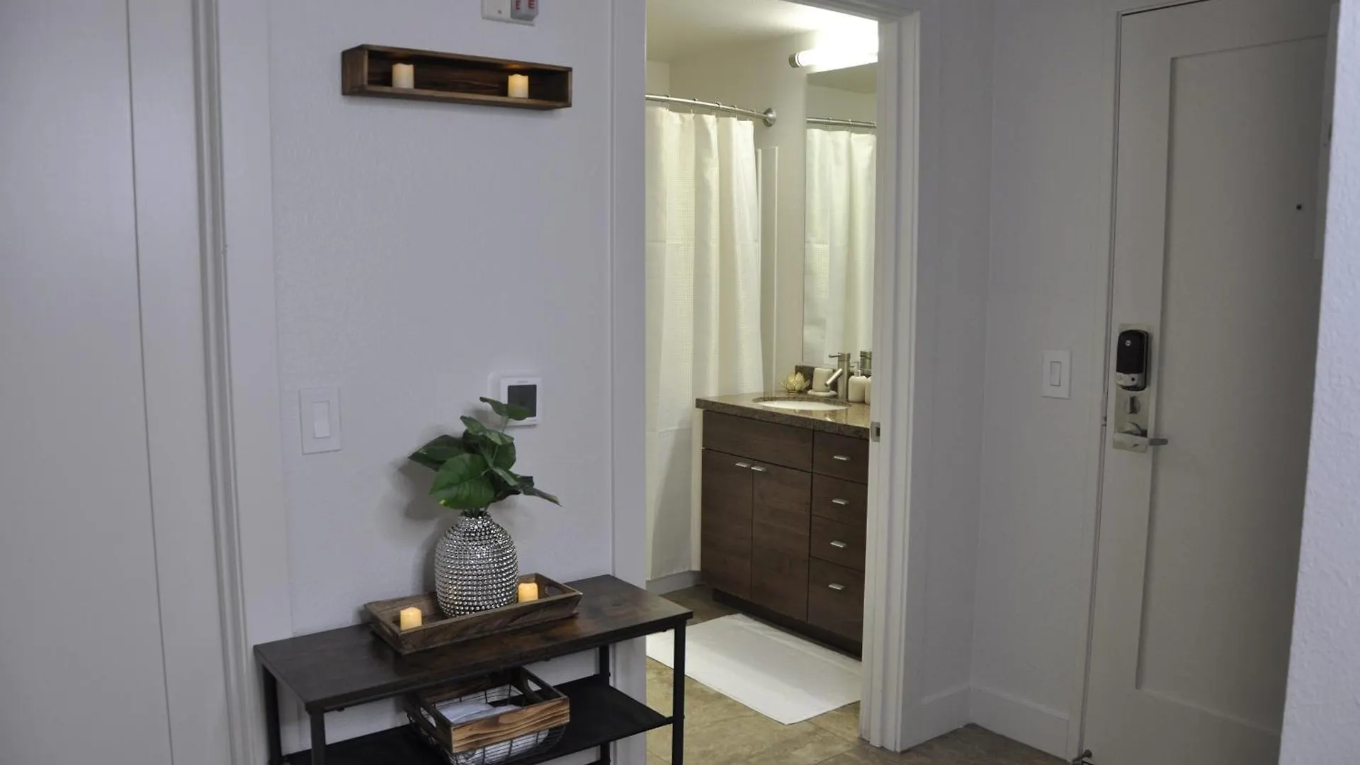 Exclusive Suites In Mdr-Venice With Pool, Gym & Hottub Los Angeles